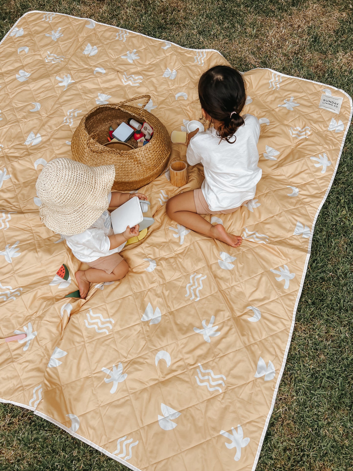 Golden Hour Picnic Rug - Imperfect